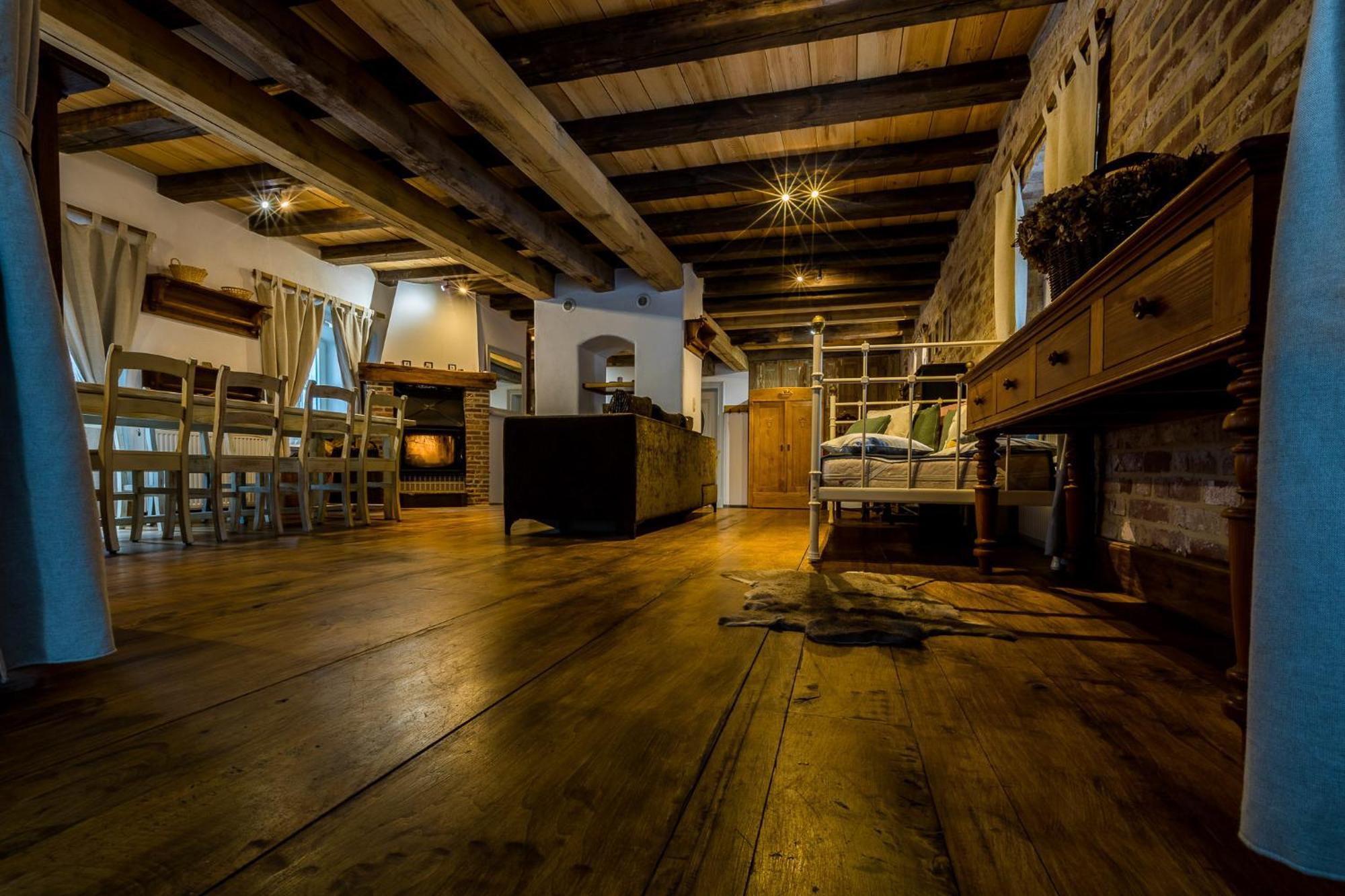 Gosciniec Pod Zajacem Bed & Breakfast Olesnica  Luaran gambar
