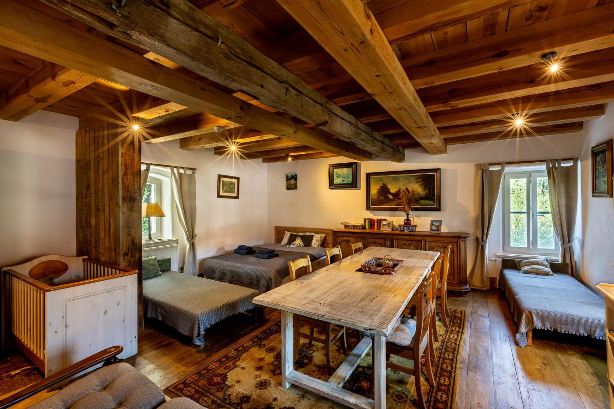 Gosciniec Pod Zajacem Bed & Breakfast Olesnica  Luaran gambar