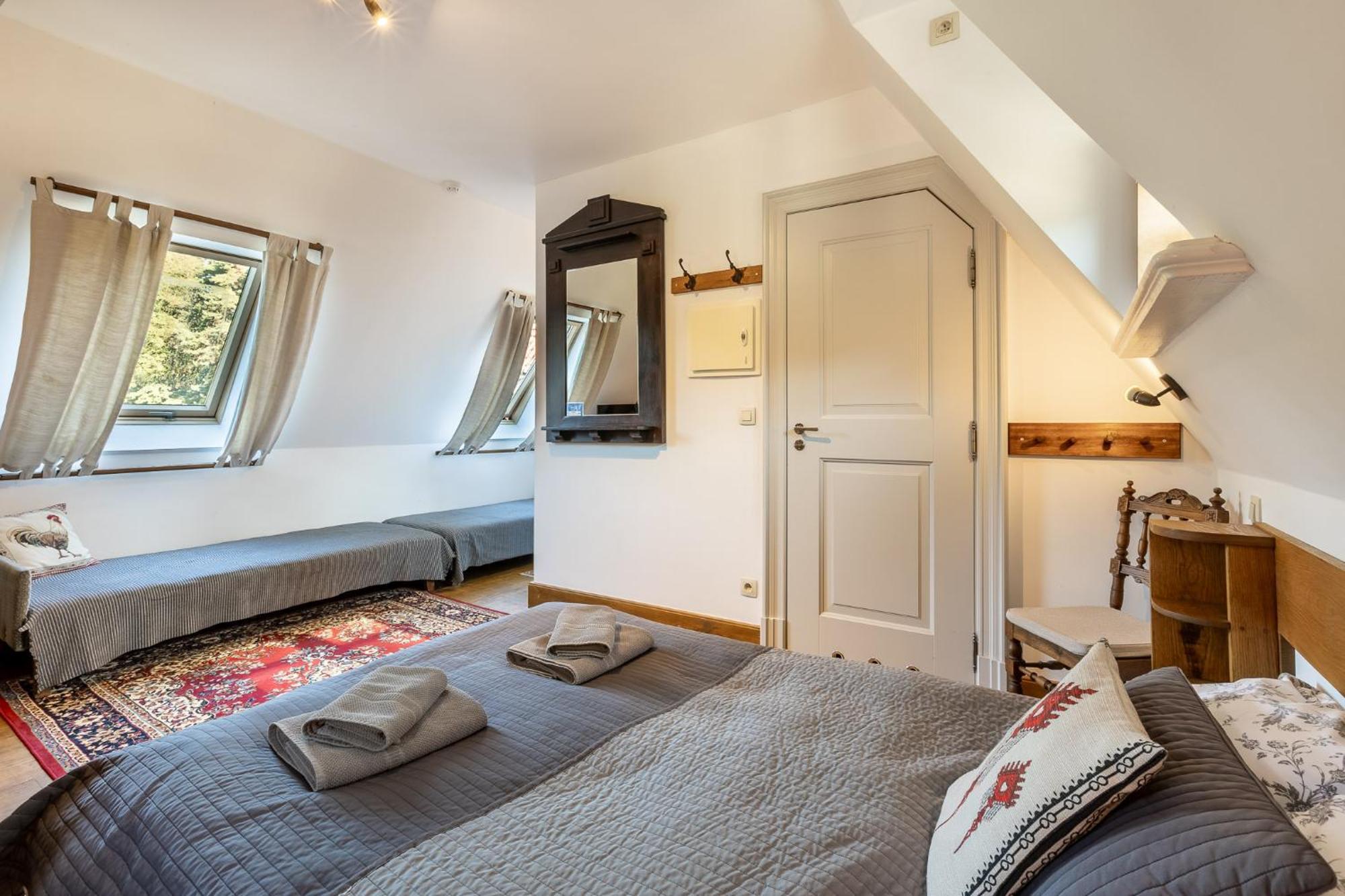 Gosciniec Pod Zajacem Bed & Breakfast Olesnica  Luaran gambar