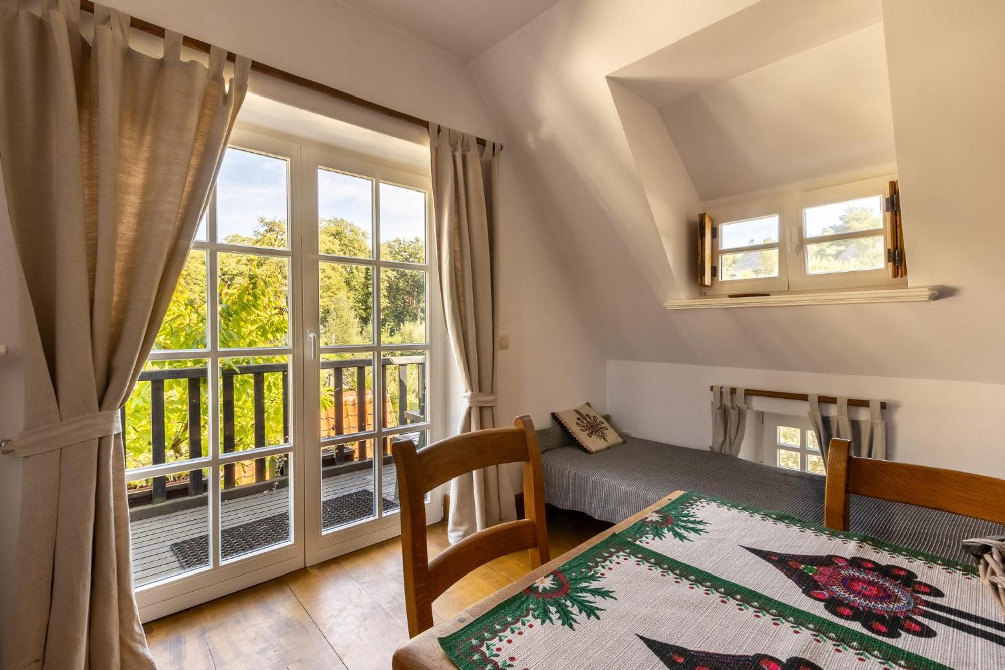 Gosciniec Pod Zajacem Bed & Breakfast Olesnica  Luaran gambar
